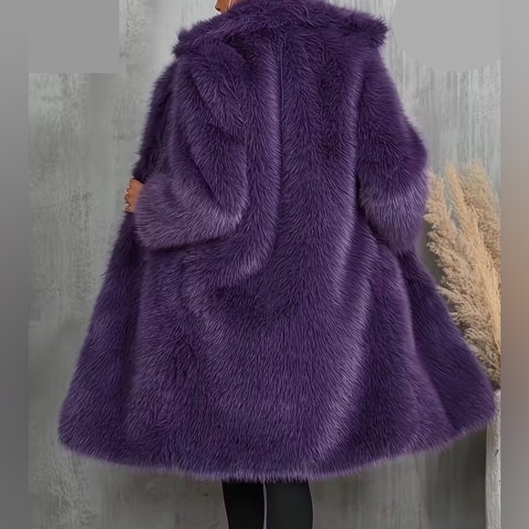 Luxurious Purple Faux Fur Jacket/Coat - Picture 4 of 8